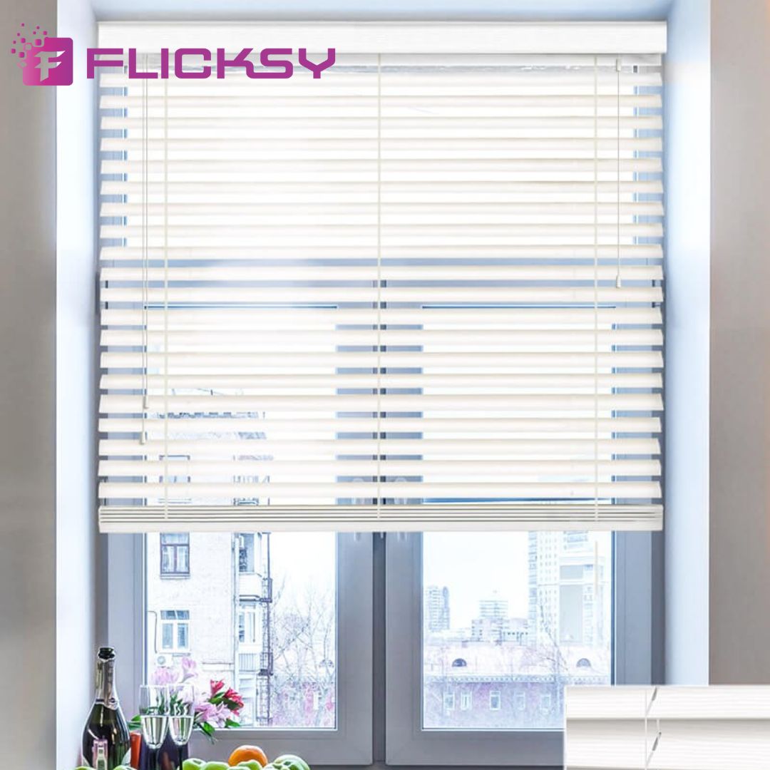 Fitting of one non-motorised window blind